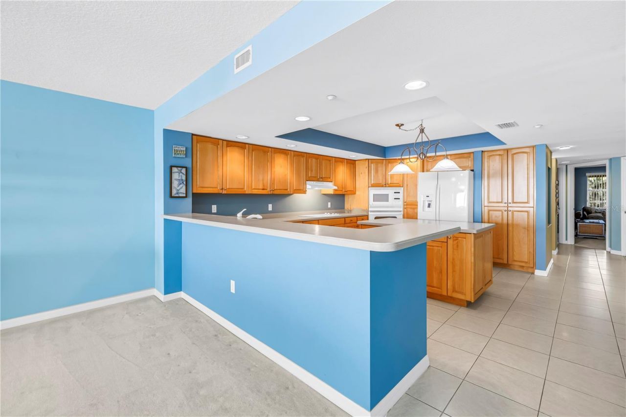 16326 Gulf Boulevard, Unit 308, Redington Beach, FL 33708 Photo