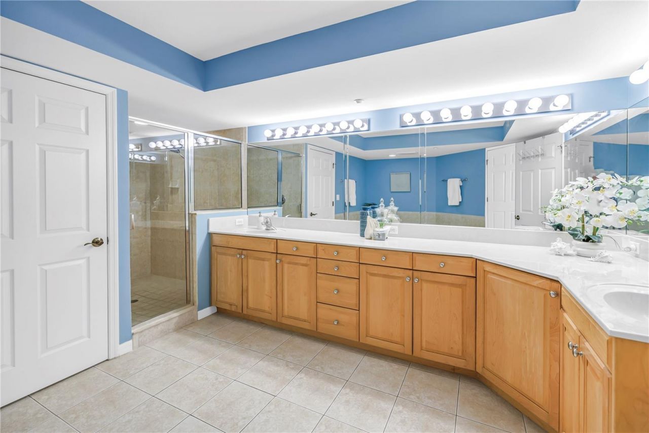 16326 Gulf Boulevard, Unit 308, Redington Beach, FL 33708 Photo