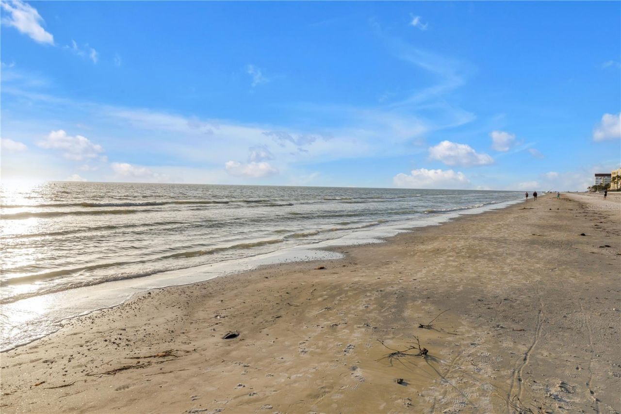 16326 Gulf Boulevard, Unit 308, Redington Beach, FL 33708 Photo