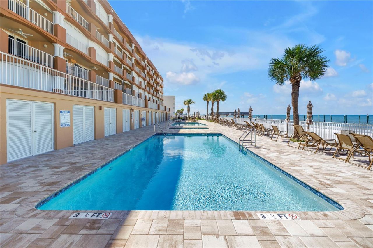 16326 Gulf Boulevard, Unit 308, Redington Beach, FL 33708 Photo