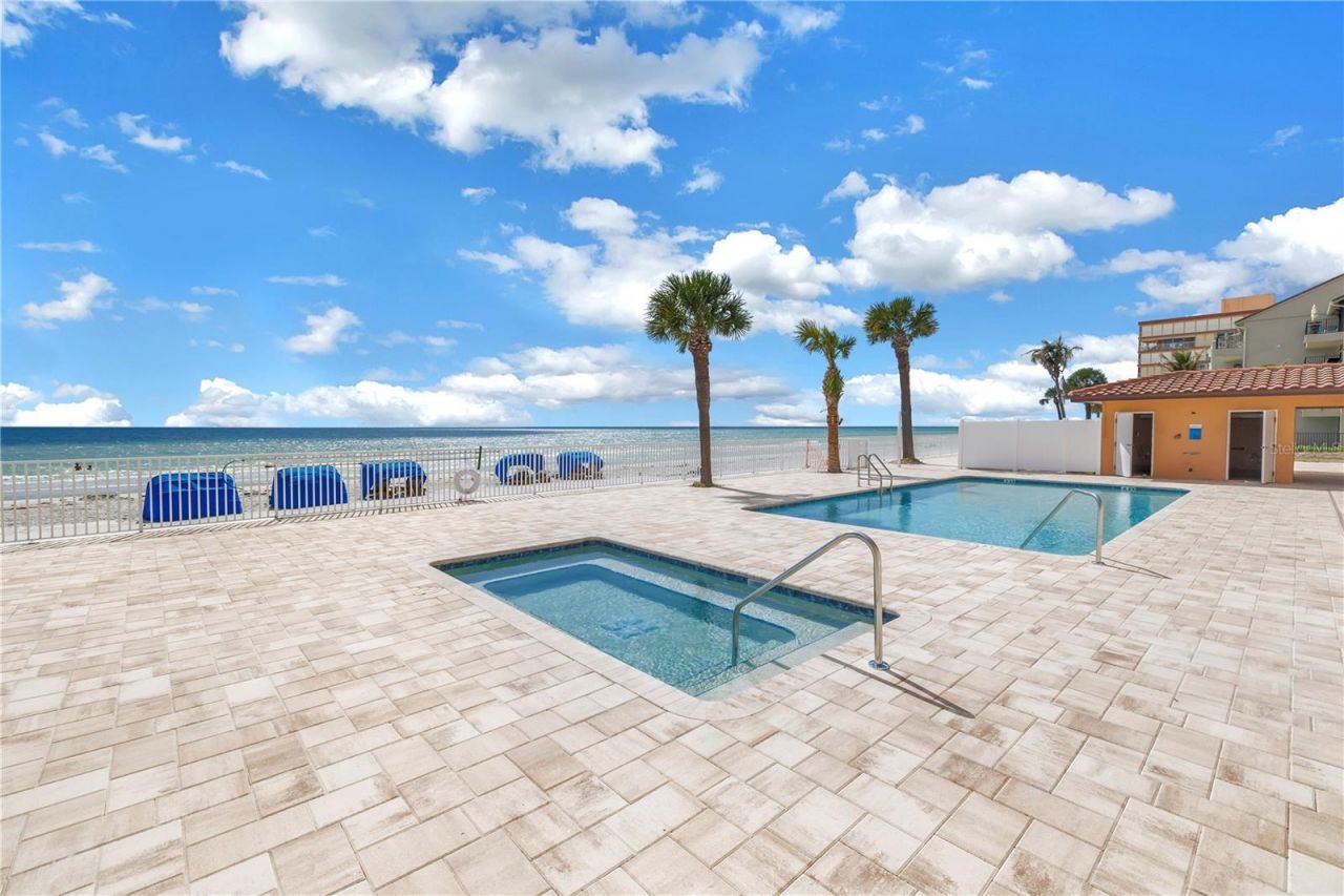 16326 Gulf Boulevard, Unit 308, Redington Beach, FL 33708 Photo