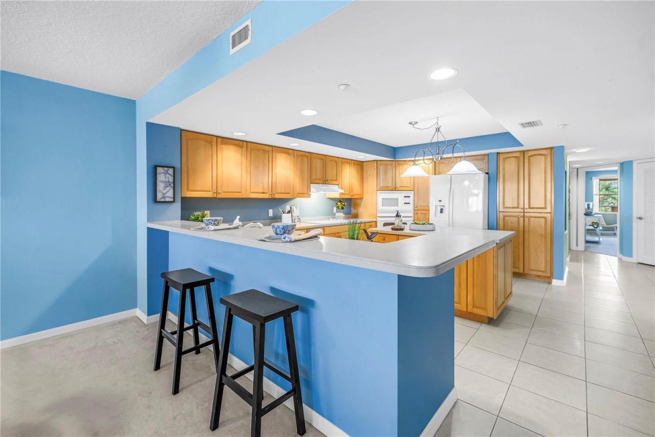 16326 Gulf Boulevard, Unit 308, Redington Beach, FL 33708 Photo