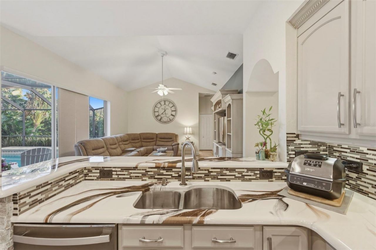 10648 Gooseberry Court, Trinity, FL 34655 Photo