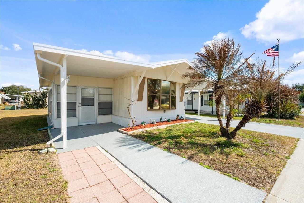 3824 Kim Drive, Wesley Chapel, FL 33543 Main Photo