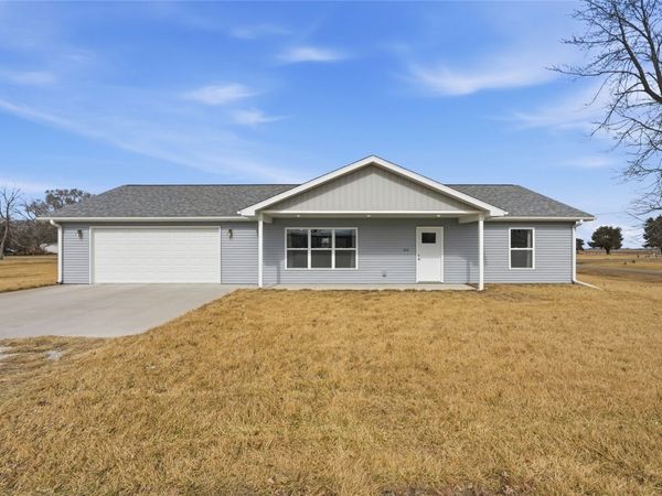 610 SE 1st Street, Morning Sun, IA 52640