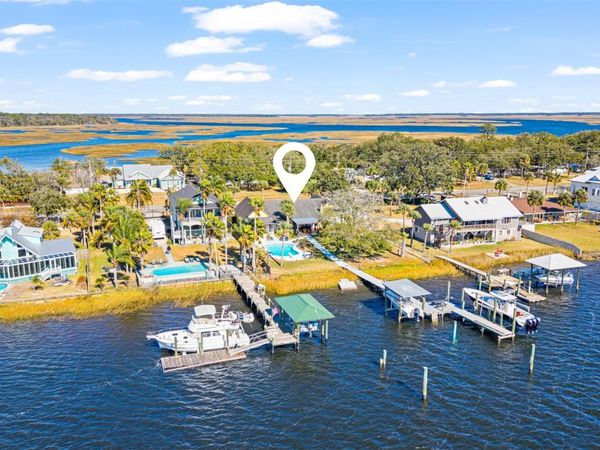 5992 HECKSCHER Drive, Jacksonville, FL 32226