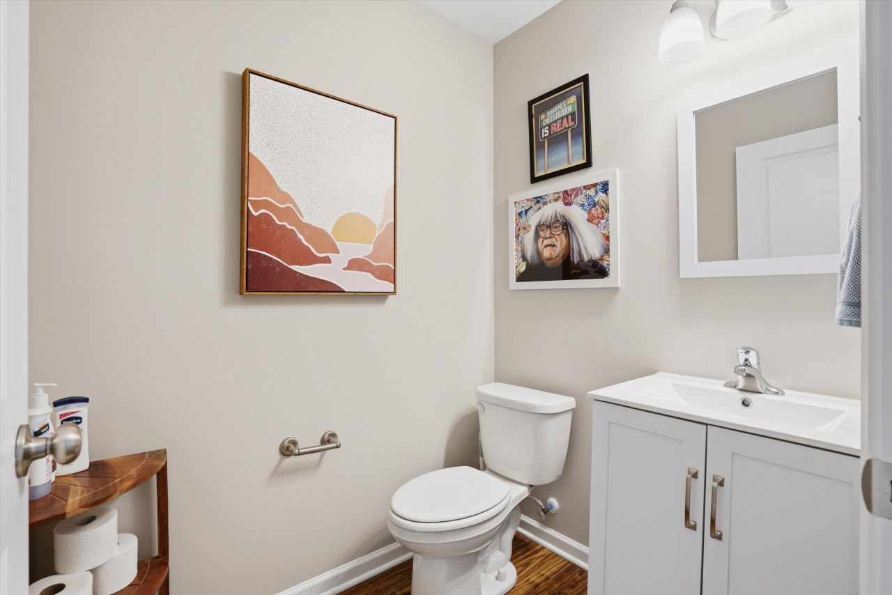 1438 Agatha Street Photo 13