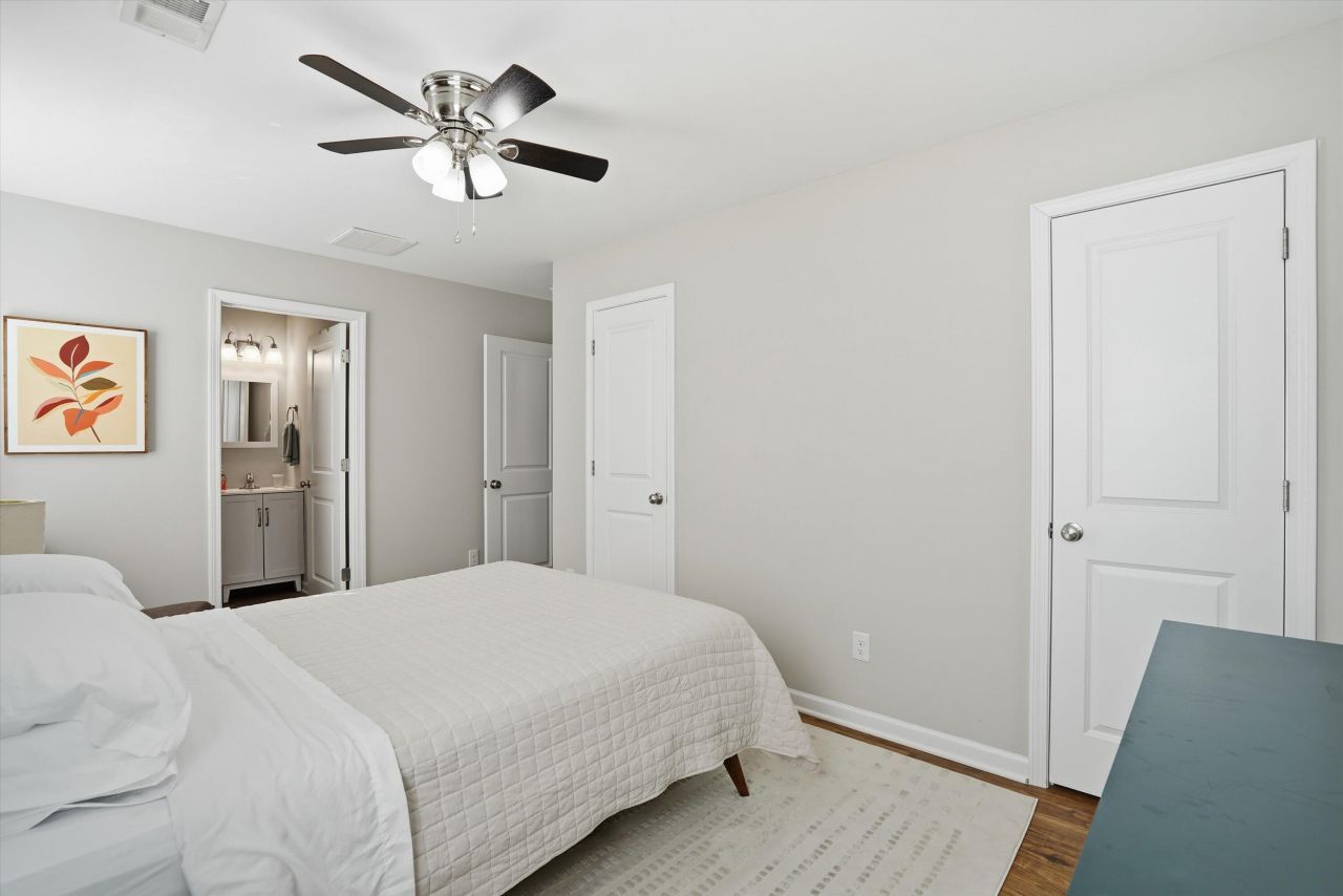 1438 Agatha Street Photo 19