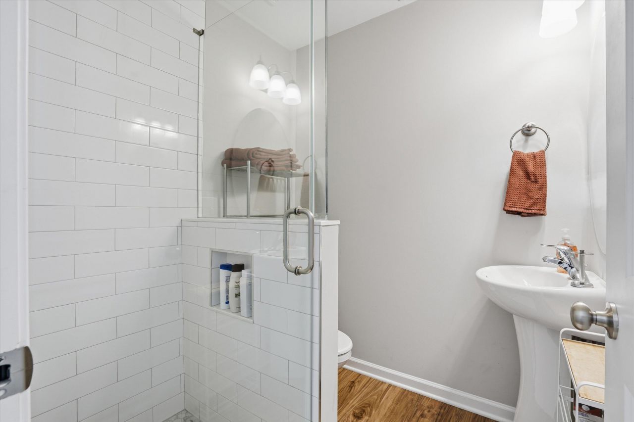 1438 Agatha Street Photo 20