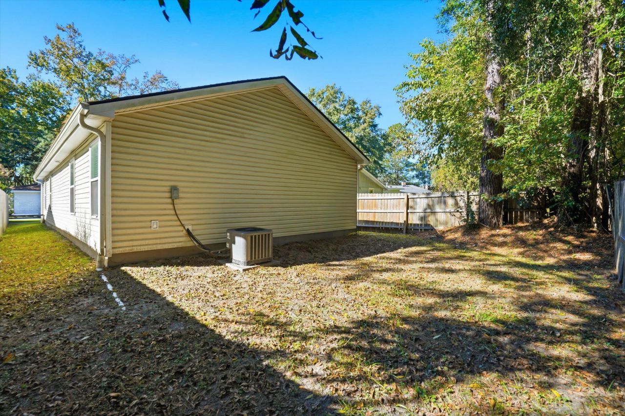 1438 Agatha Street Photo 25