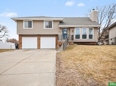 3424 S 138th Street, Omaha, NE 68144