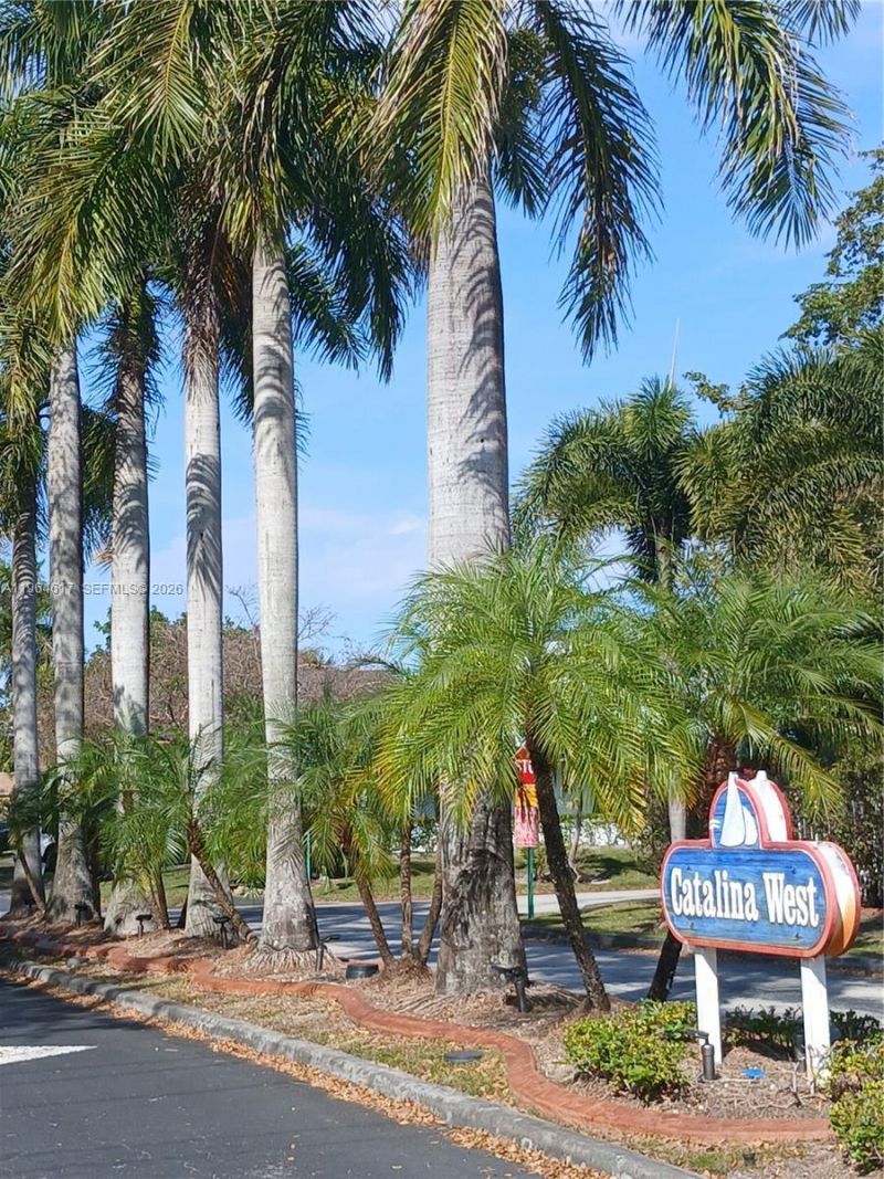 10005 SW 223rd Ln, Cutler Bay, FL 33190 Photo