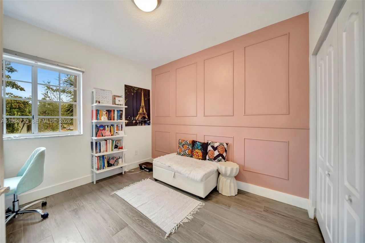 10880 NW 58th Ter, Doral, FL 33178 Photo