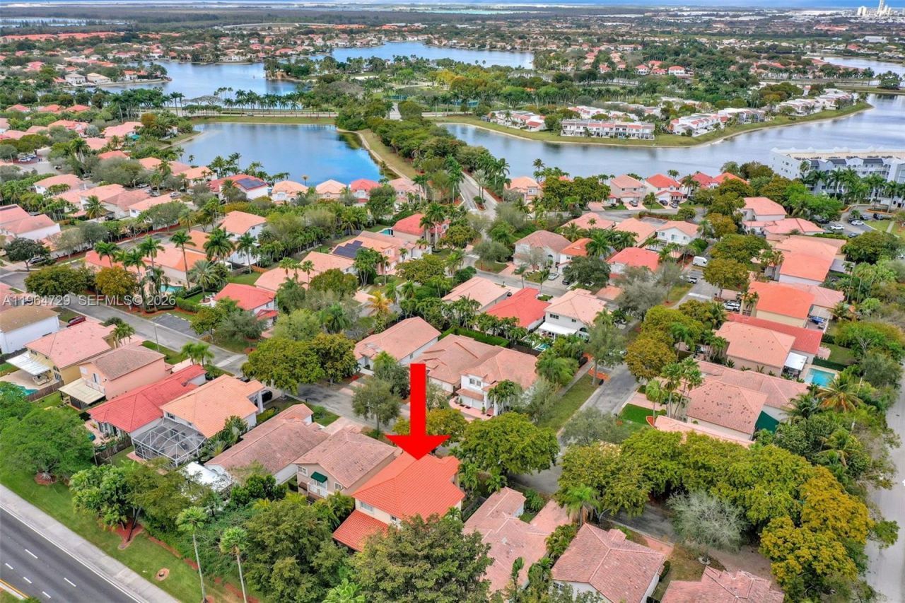 10880 NW 58th Ter, Doral, FL 33178 Photo