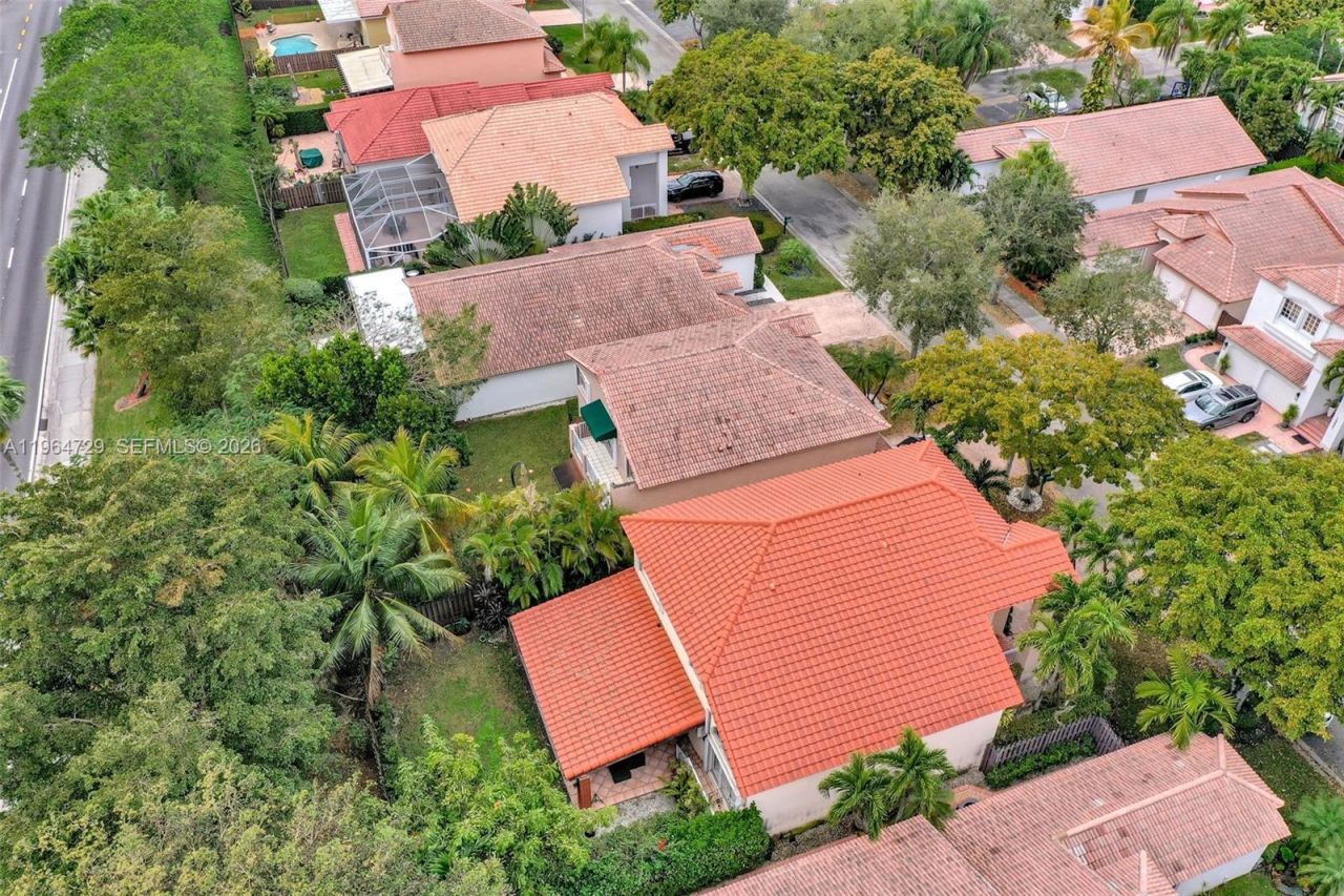 10880 NW 58th Ter, Doral, FL 33178 Photo