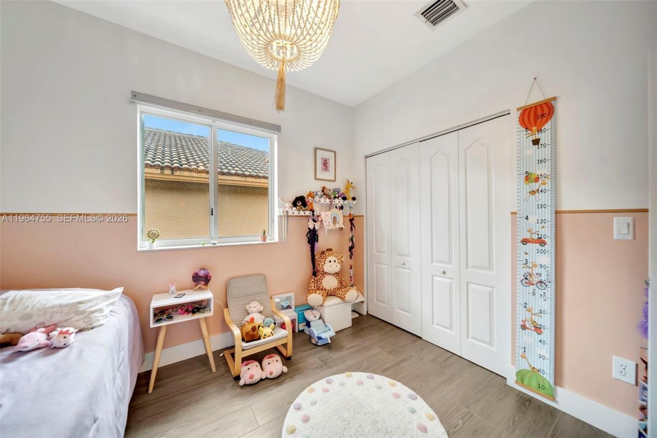 10880 NW 58th Ter, Doral, FL 33178 Photo