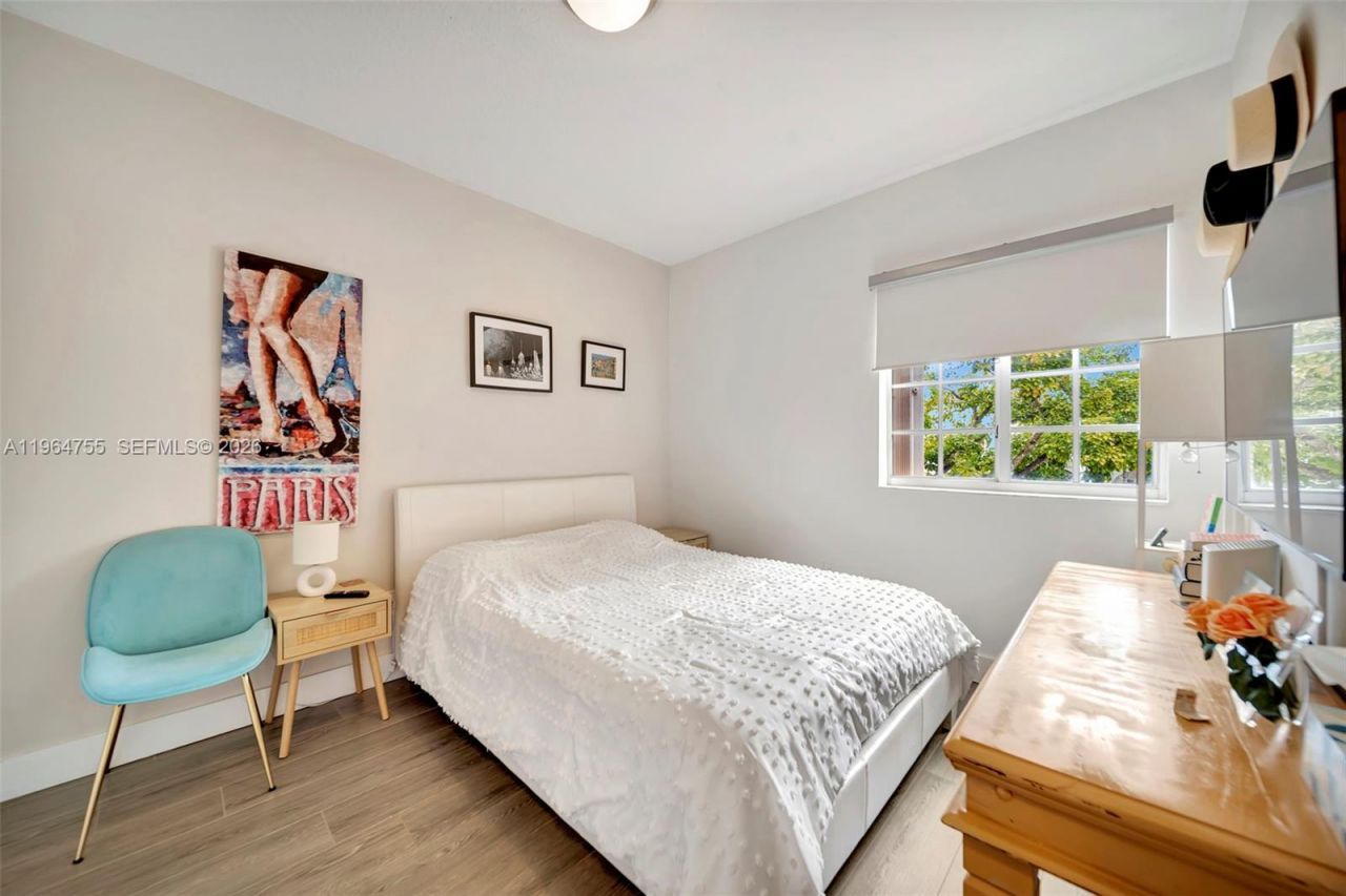 10880 NW 58th Ter, Doral, FL 33178 Photo