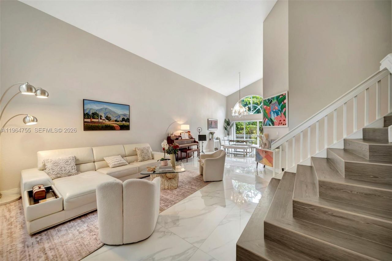 10880 NW 58th Ter, Doral, FL 33178 Photo