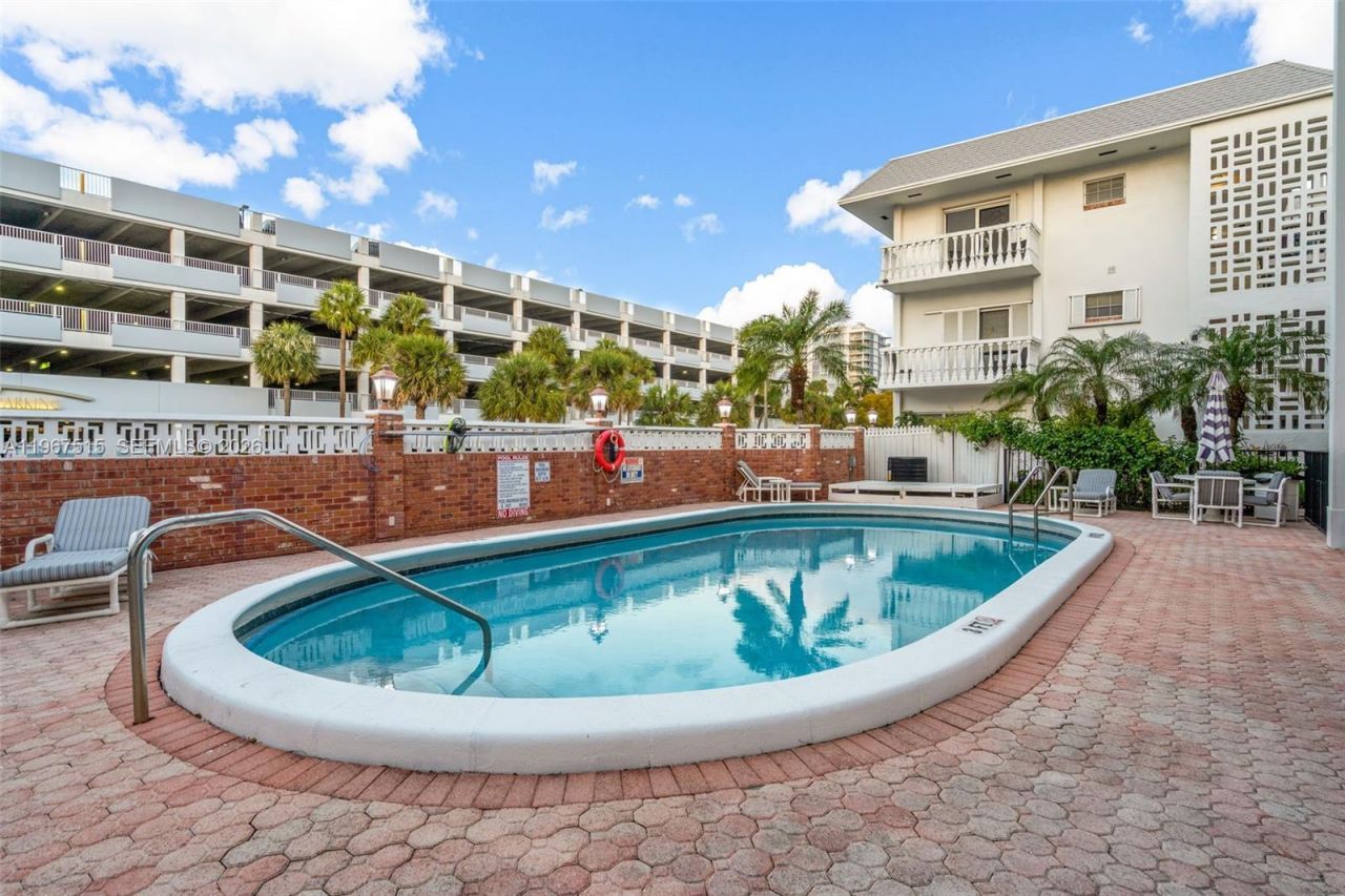 2500 NE 9th St , Unit 312, Fort Lauderdale, FL 33304 Photo