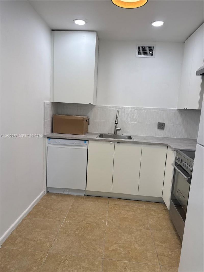 13255 SW 9th Ct, Unit 402G, Pembroke Pines, FL 33027 Photo