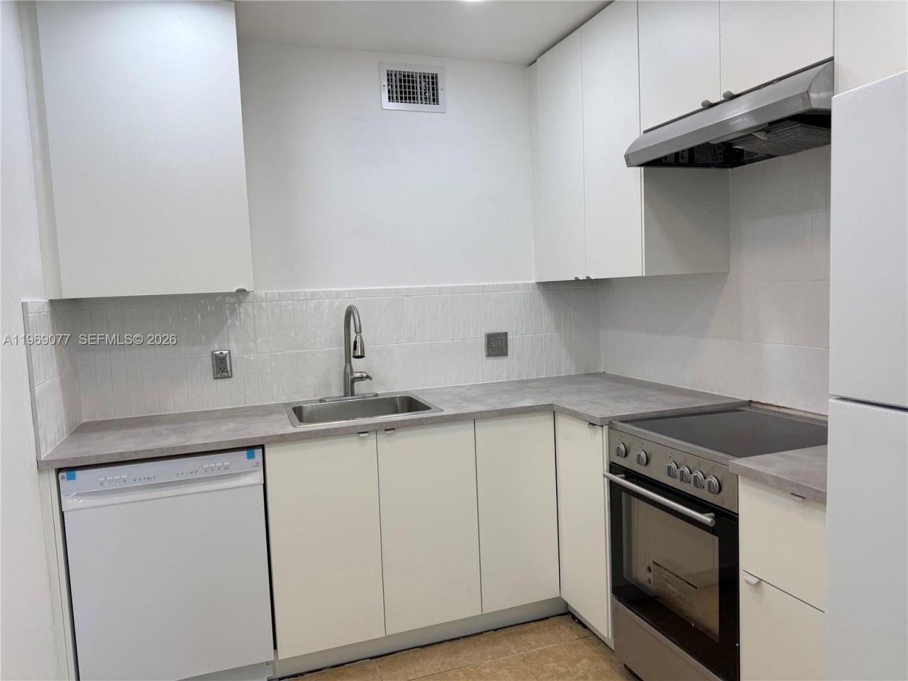 13255 SW 9th Ct, Unit 402G, Pembroke Pines, FL 33027 Photo