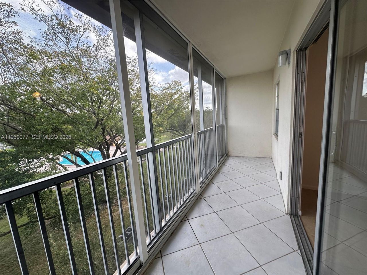 13255 SW 9th Ct, Unit 402G, Pembroke Pines, FL 33027 Photo