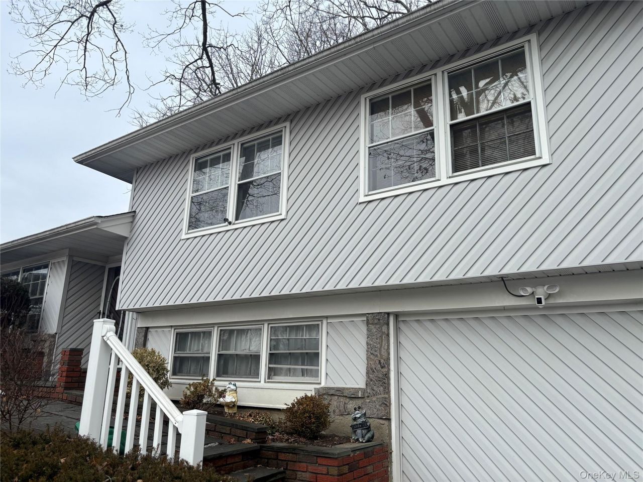 31 Seton Court, Old Bethpage, NY 11804 Main Photo