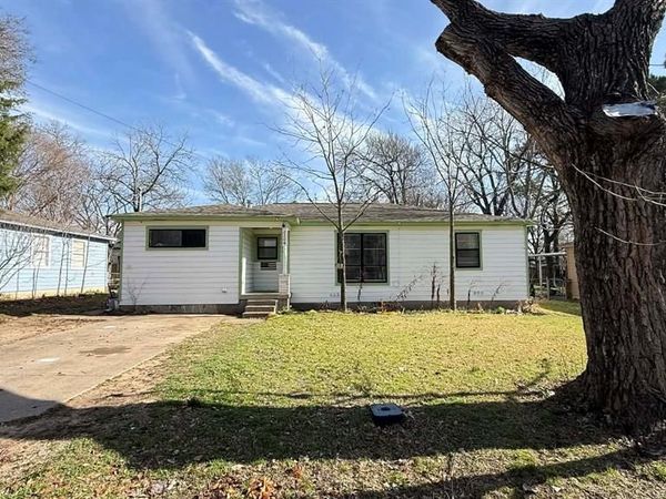 2204 Potter Road, Seagoville, TX 75159