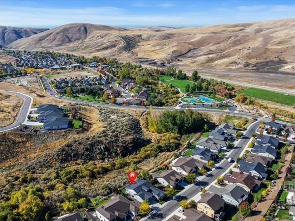 5531 W Creeks Edge Drive, Boise, ID 83714