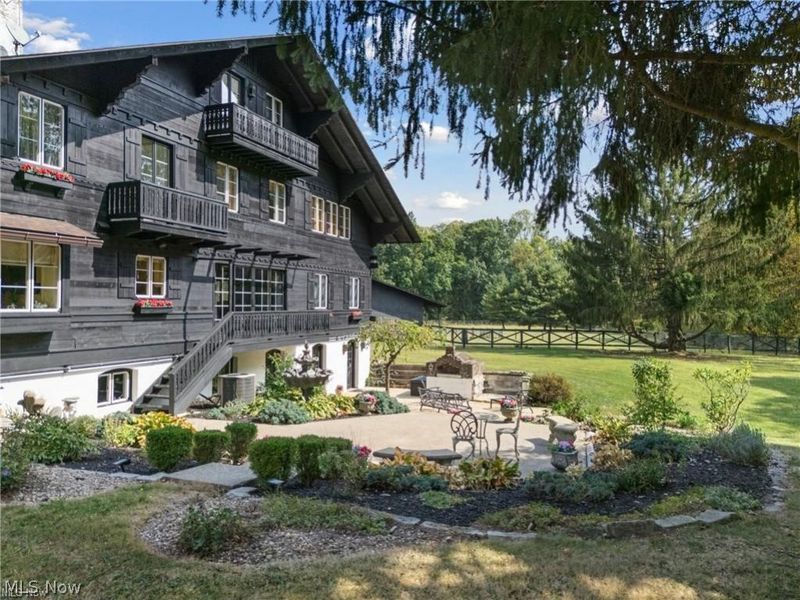 550 Warner Road SE, Vienna, OH 44403 Photo 3