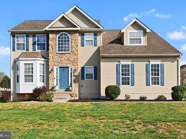 20 E DARBY CIRCLE, DOVER, DE 19904