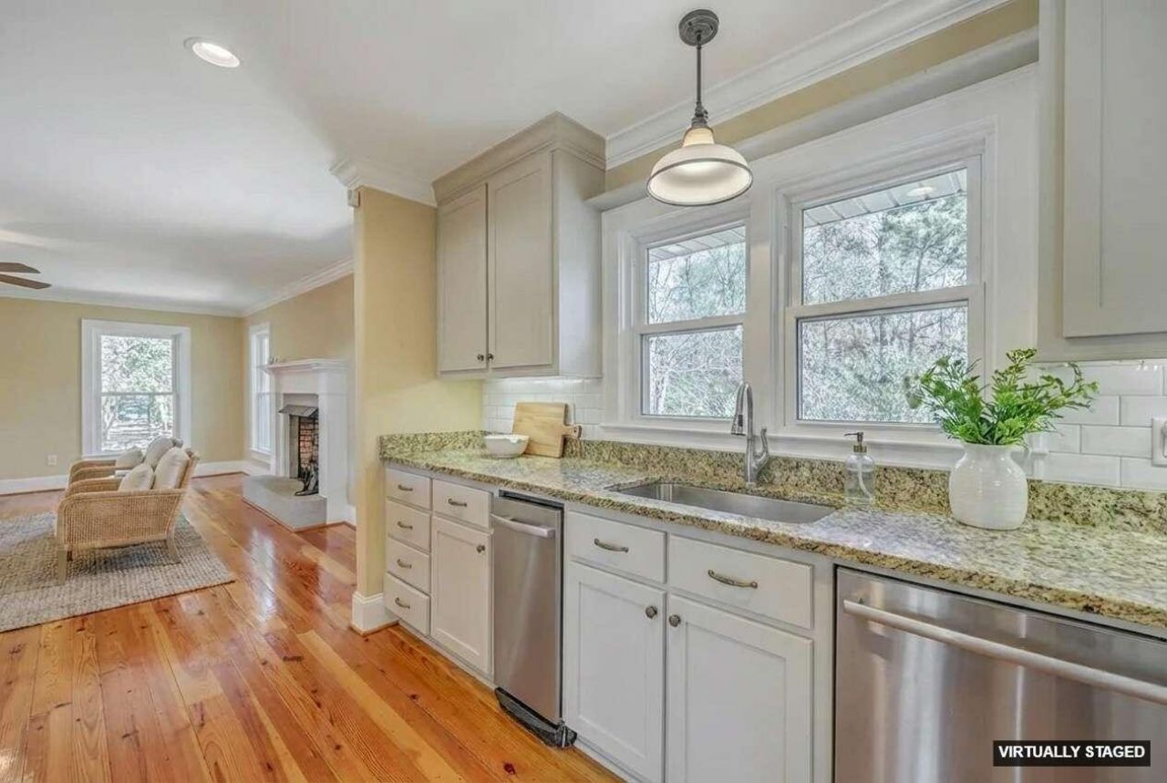 148 Patrick Lane Photo 16