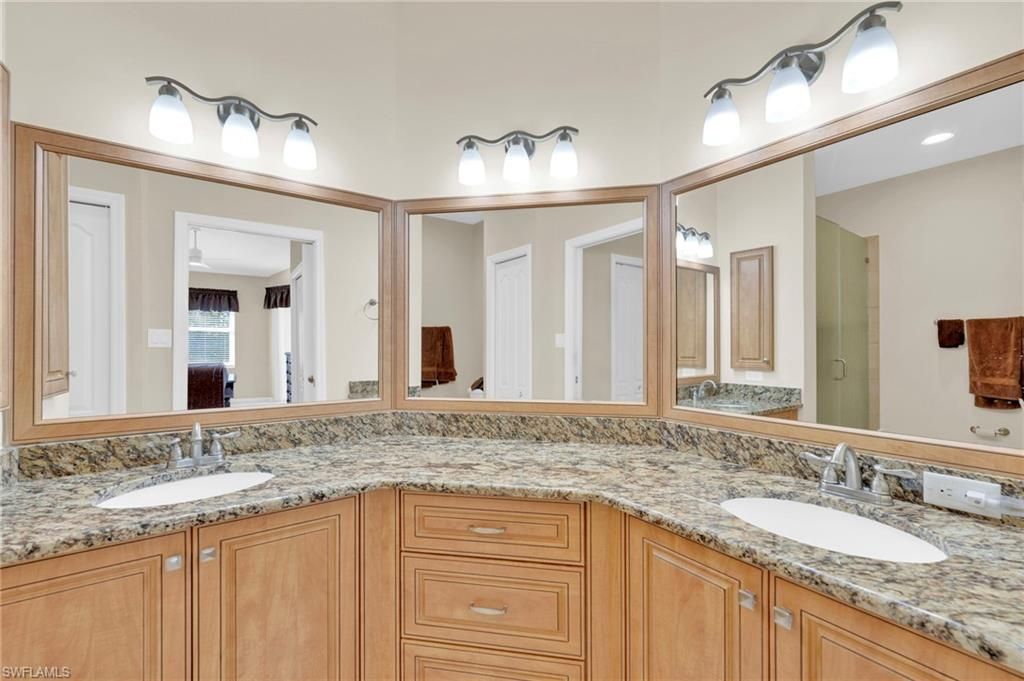 14080 Eagle Ridge Lakes Dr, Unit 201, Fort Myers, FL 33912 Photo