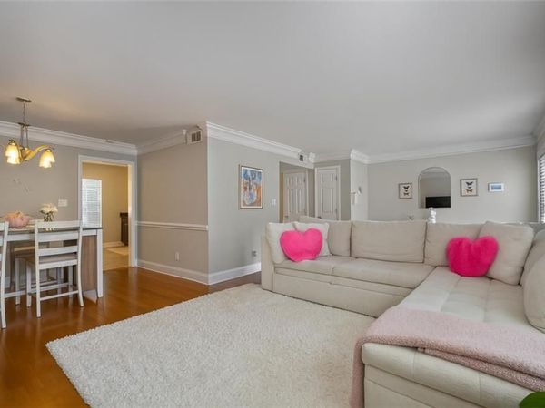 6980 Roswell Road, Unit A8, Atlanta, GA 30328