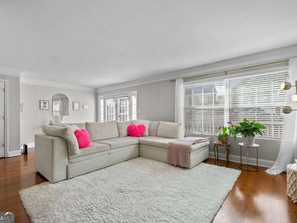 6980 Roswell Road, Unit A8, Atlanta, GA 30328