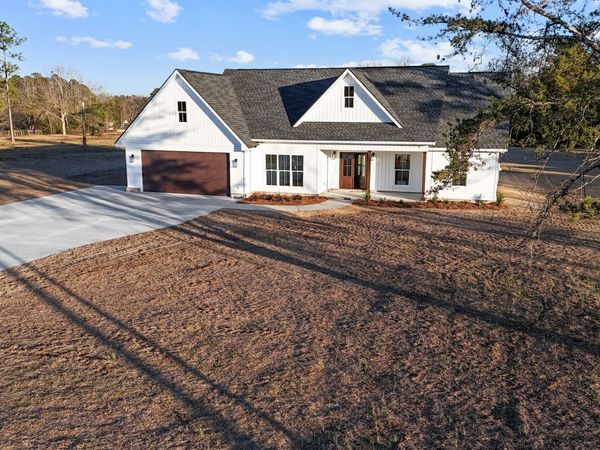 112 Foxwood Drive, Odum, GA 31555