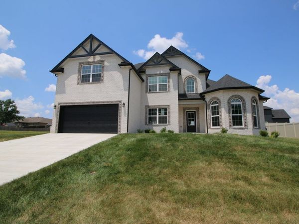 251 Bellshire Dr , Clarksville, TN 37043