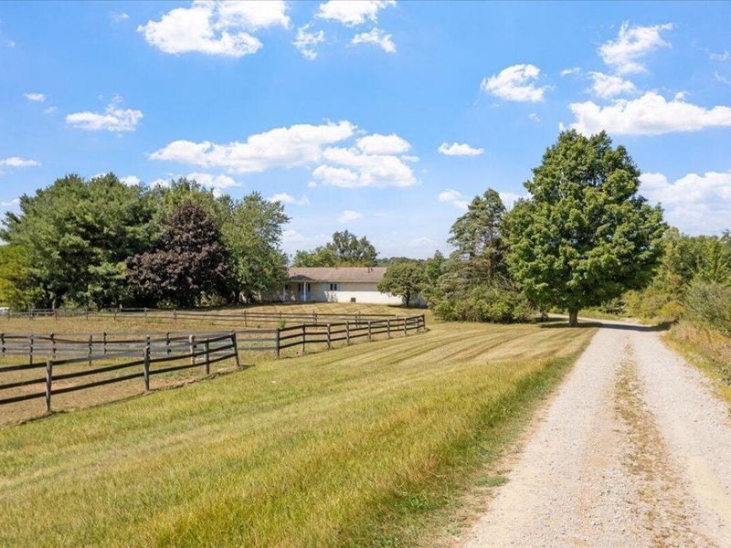 7233 National Road SE, Thornville, OH 43076 Photo 24