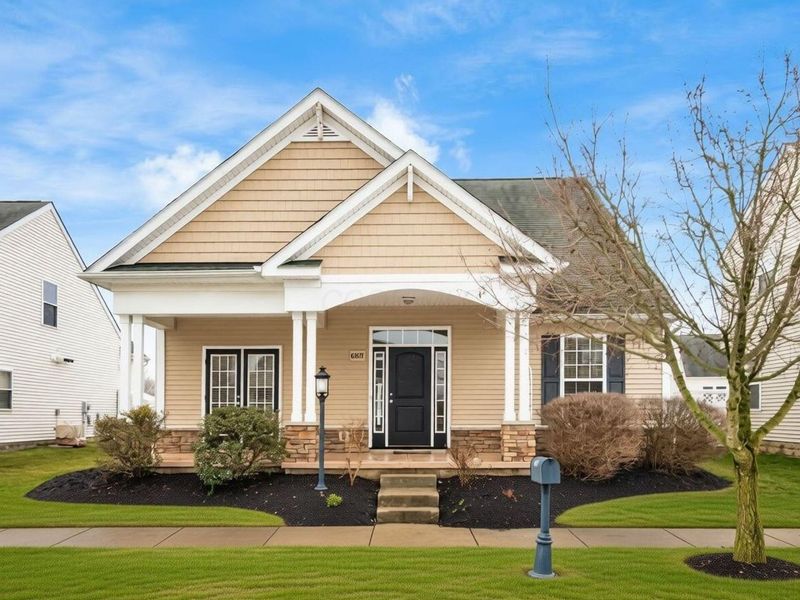 6807 Bigerton Bend, Canal Winchester, OH 43110 Photo 1