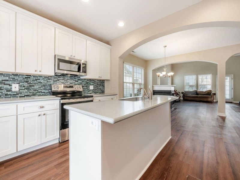 6807 Bigerton Bend, Canal Winchester, OH 43110 Photo 6