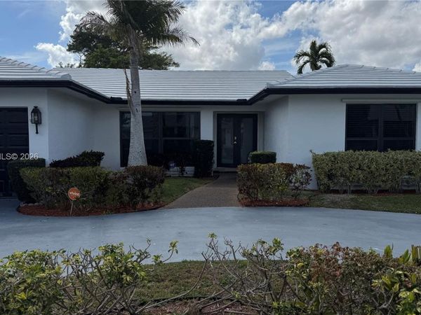 4905 Bayberry Ln , Tamarac, FL 33319