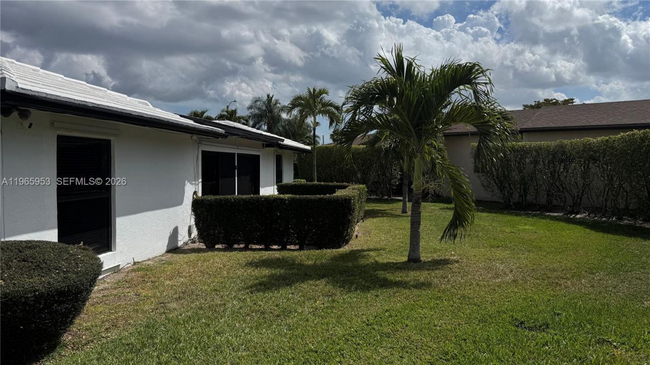 4905 Bayberry Ln , Tamarac, FL 33319 Photo