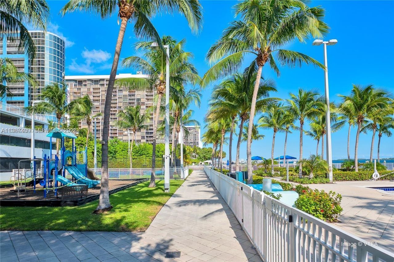 2101 Brickell Ave , Unit 2103, Miami, FL 33129 Photo