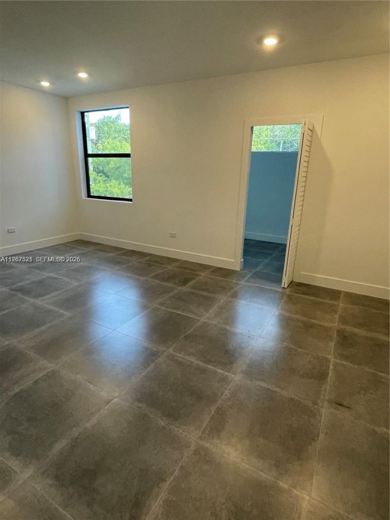 2737 SW 2nd St, Unit 1, Miami, FL 33135 Photo