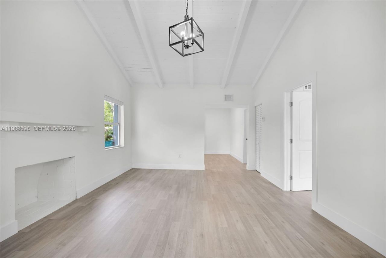 503 NW 47th St, Miami, FL 33127 Photo