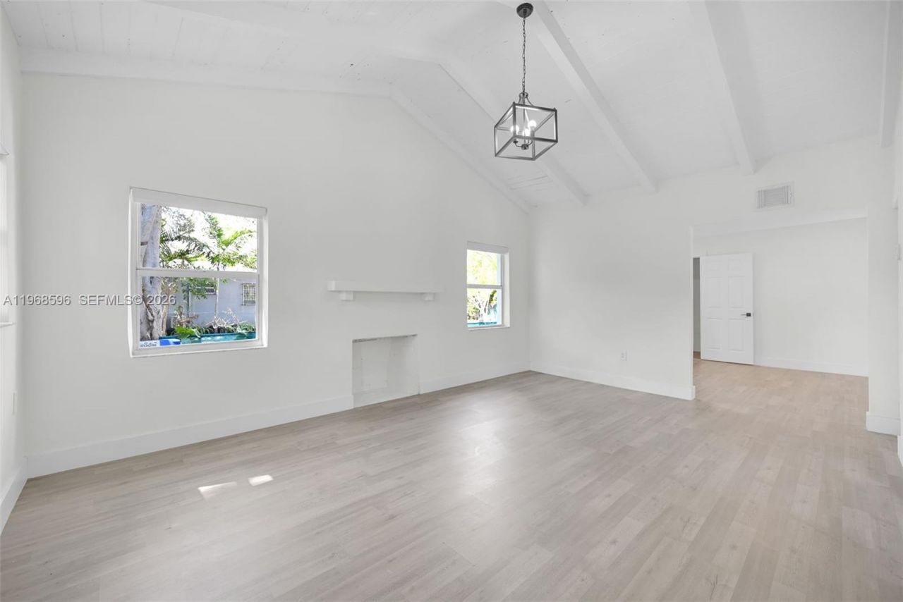 503 NW 47th St, Miami, FL 33127 Photo