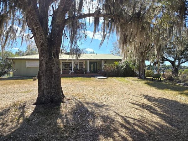 1209 County Rd 78, La Belle, FL 33935