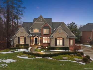 3303 Timberlake Drive, Commerce Twp, MI 48390