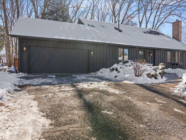 2640 Queensland Lane N, Plymouth, MN 55447