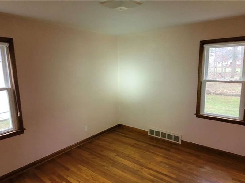 1807 Skyline Drive, Cleveland, OH 44143 Photo 7